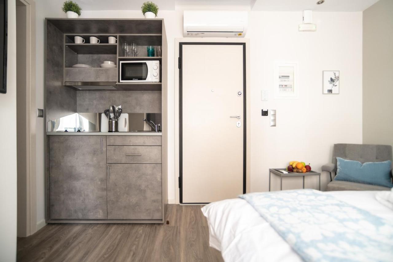 Apartamento A13 Pristine & Sunny 30M2 Flat Near Syntagma Sq Atenas Exterior foto